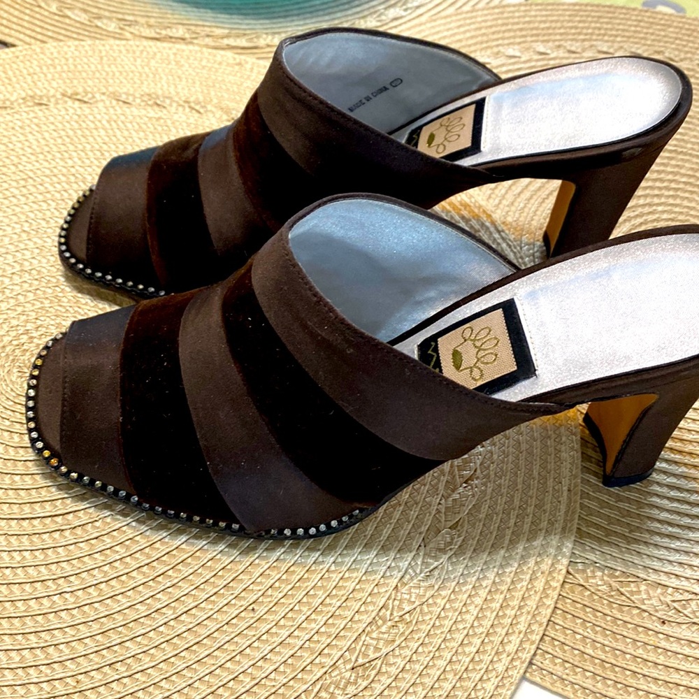 Nina Brown Velvet Sandals
